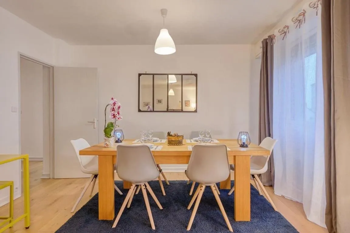 Le Fougeres - 2 Chambres, Garage Prive Rennes Apartamento