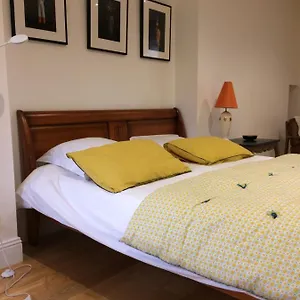 Habitación en casa particular Manoir De La Celinais Côté Cour, Saint-Aubin-du-Cormier